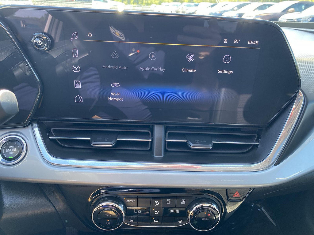 Certified 2024 Chevrolet Trax LT w/ Sunroof Package FWD image 45
