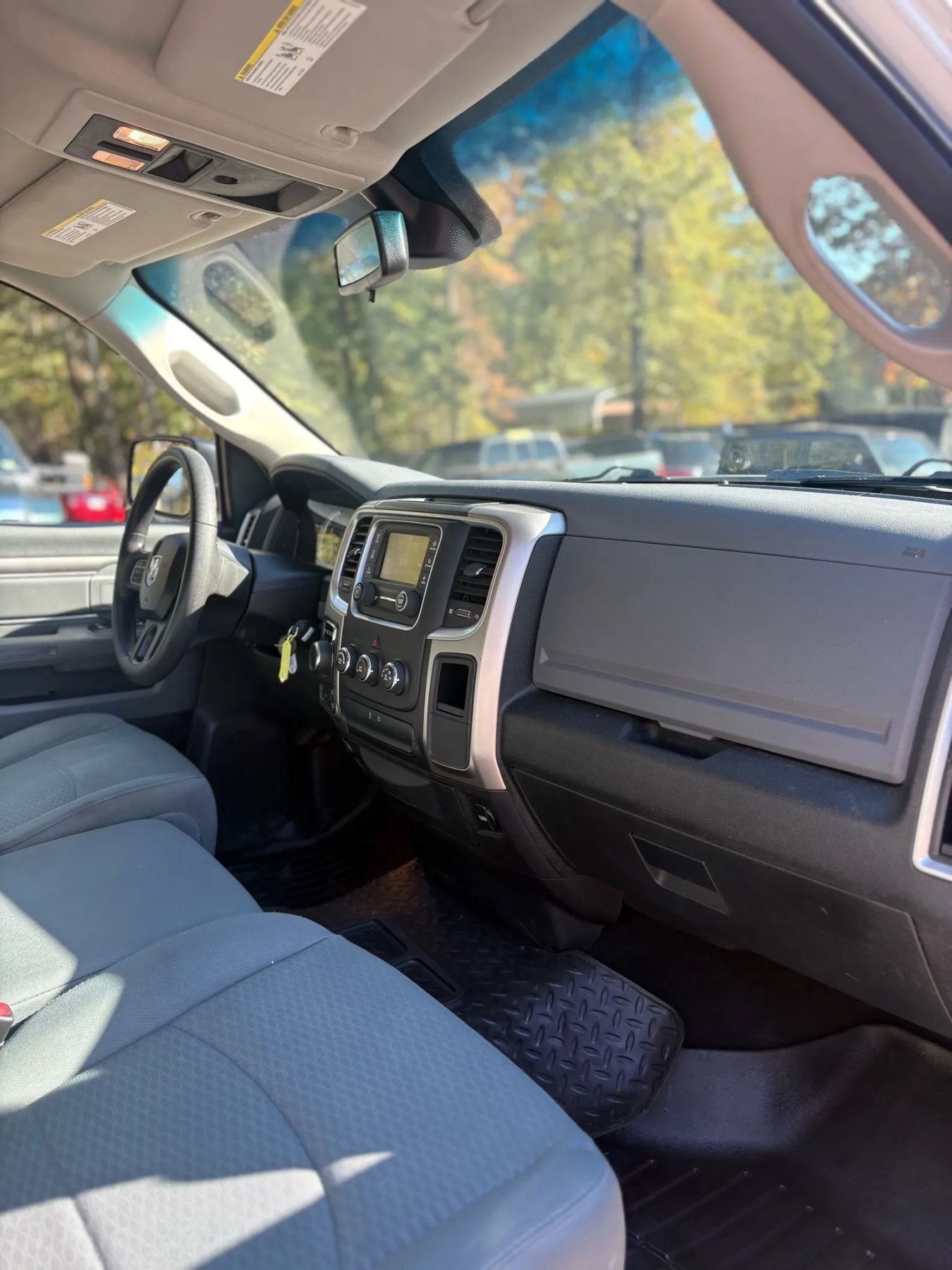 Used 2014 RAM 1500 Classic SLT image 13