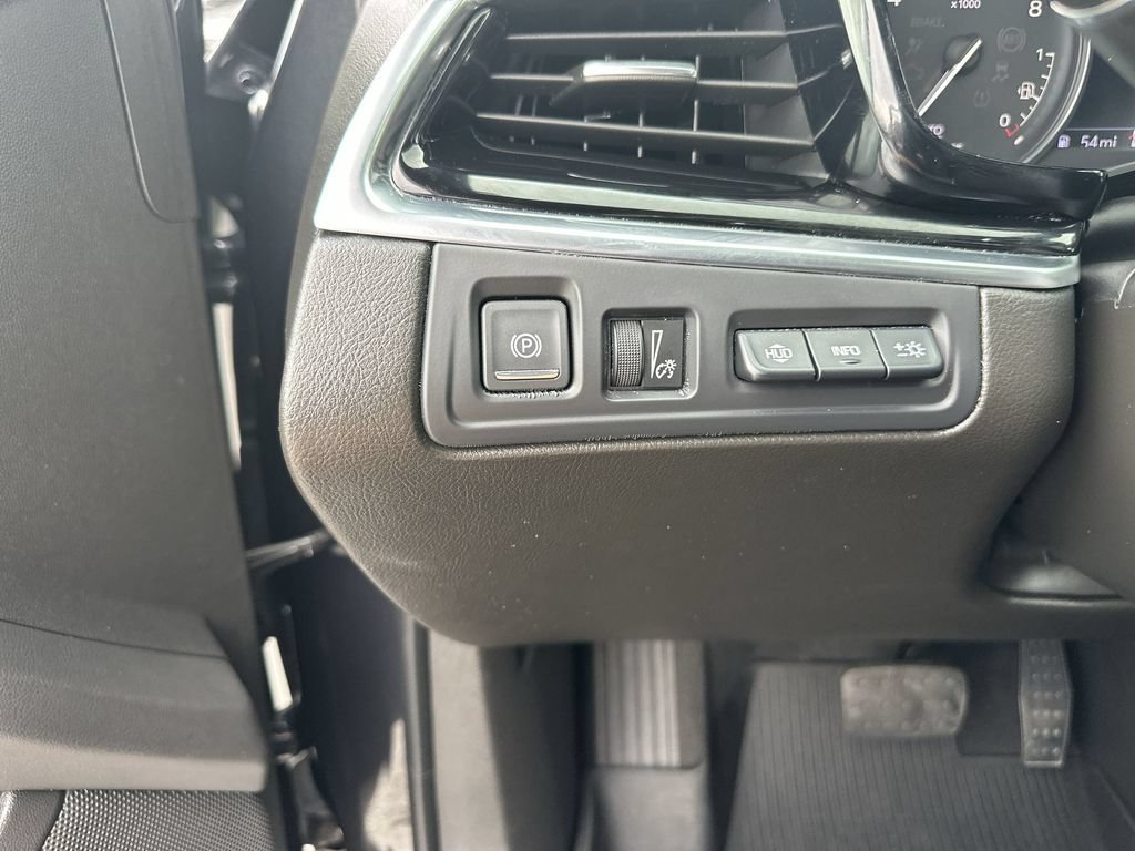 Certified 2023 Cadillac XT6 Premium Luxury w/ Technology Package FWD image 18