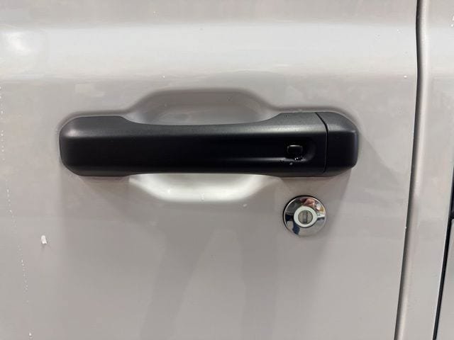 New 2026 Jeep Gladiator Sport AWD/4WD image 16
