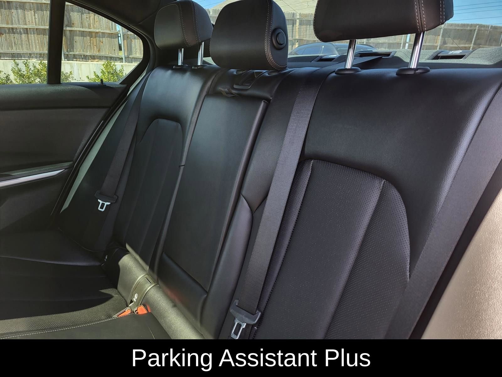 Used 2023 BMW M340i RWD image 14