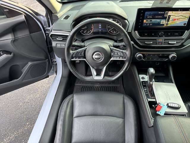 Certified 2023 Nissan Altima 2.5 SR w/ SR Premium Package FWD image 16