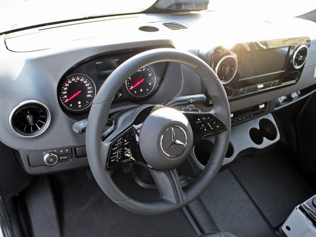 Used 2026 Mercedes-Benz Sprinter 144 Cargo image 10