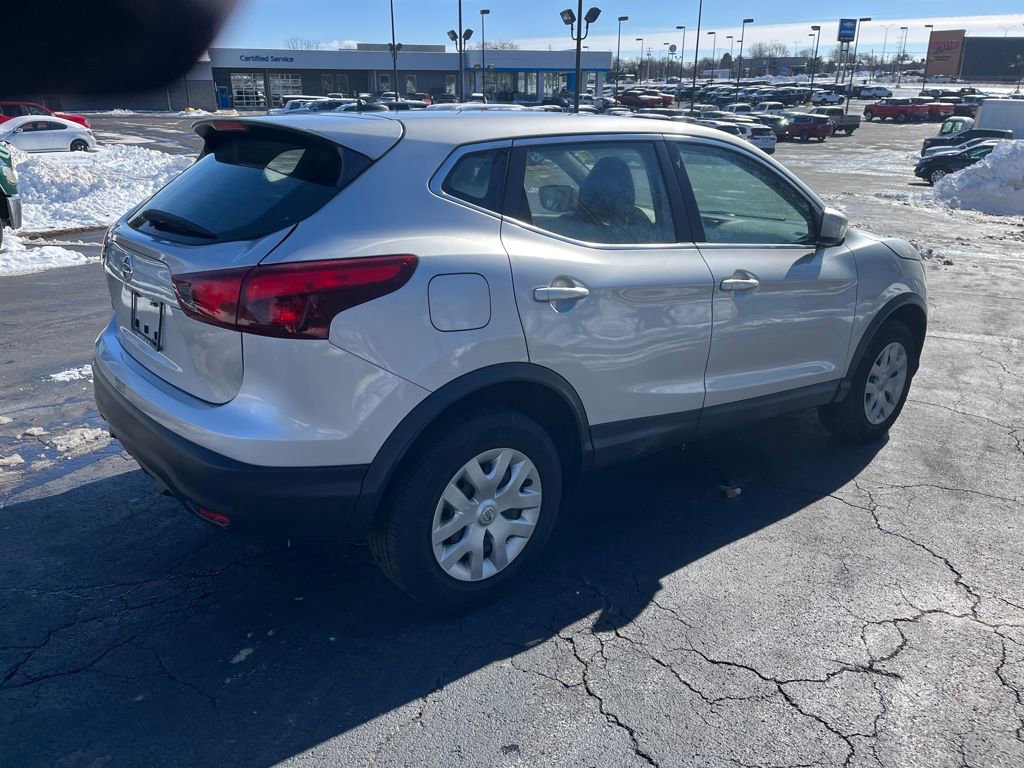 Used 2019 Nissan Rogue Sport S image 6