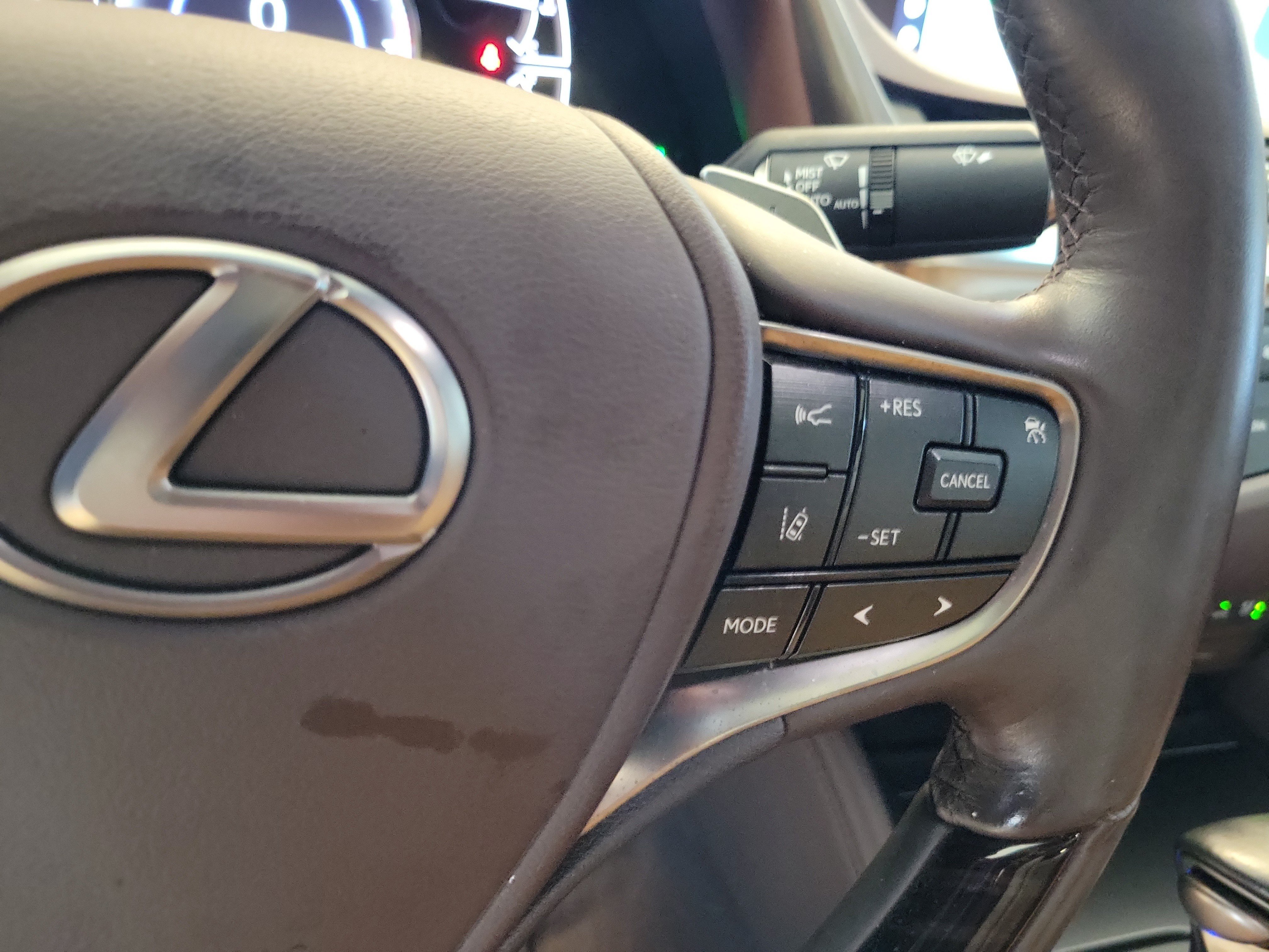 Used 2021 Lexus ES 350 w/ Premium Package FWD image 28