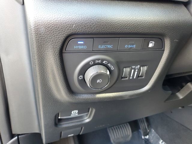 Used 2022 Jeep Grand Cherokee Limited 4xe image 21