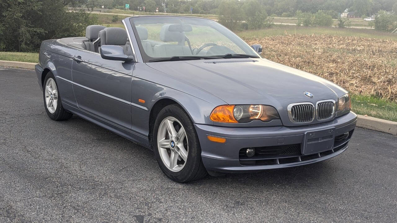 Used 2002 BMW 325Ci Convertible image 2