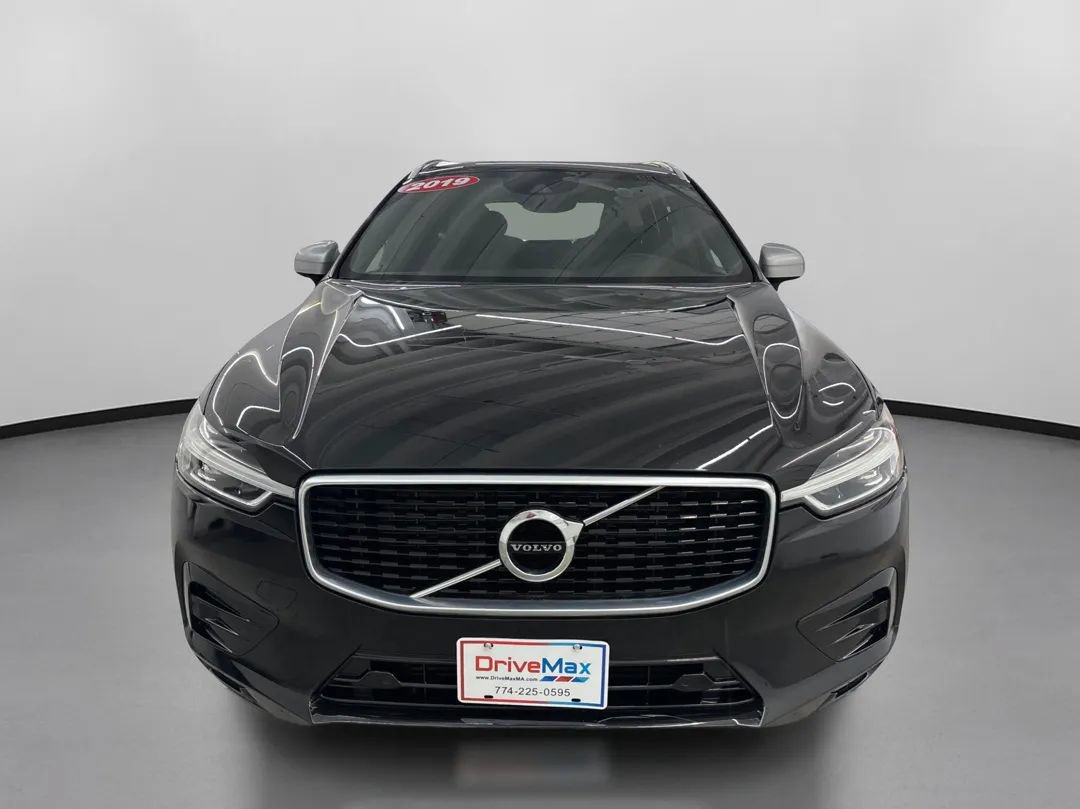 Used 2019 Volvo XC60 T6 R-Design AWD/4WD image 2