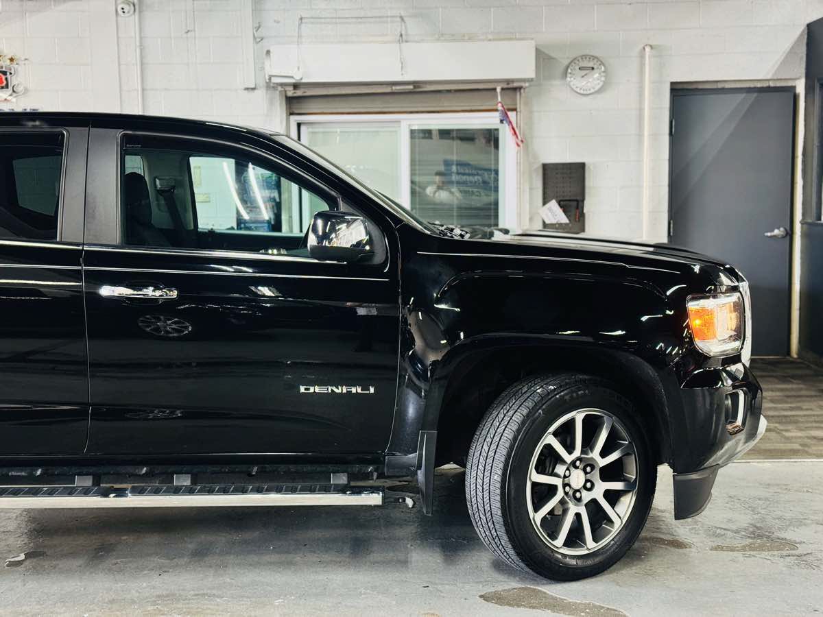 Used 2018 GMC Canyon Denali AWD/4WD image 3