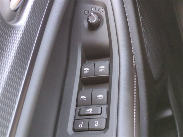 New 2025 Jeep Grand Cherokee L Laredo w/ Luxury Tech Group I image 24