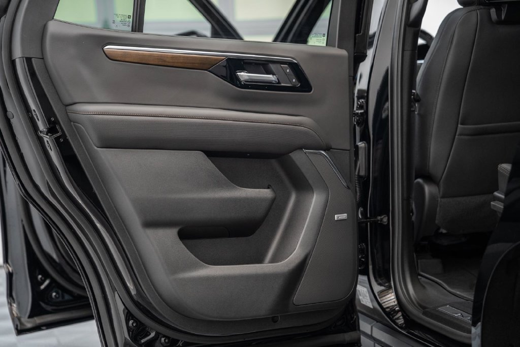 New 2026 Chevrolet Tahoe High Country AWD/4WD image 44