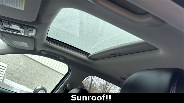 Used 2024 Kia Telluride S w/ S Sunroof Package image 6