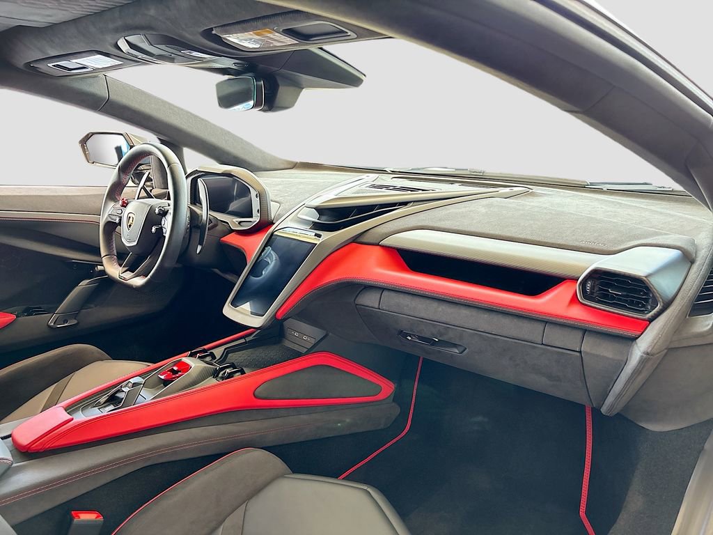 Used 2024 Lamborghini Revuelto image 15