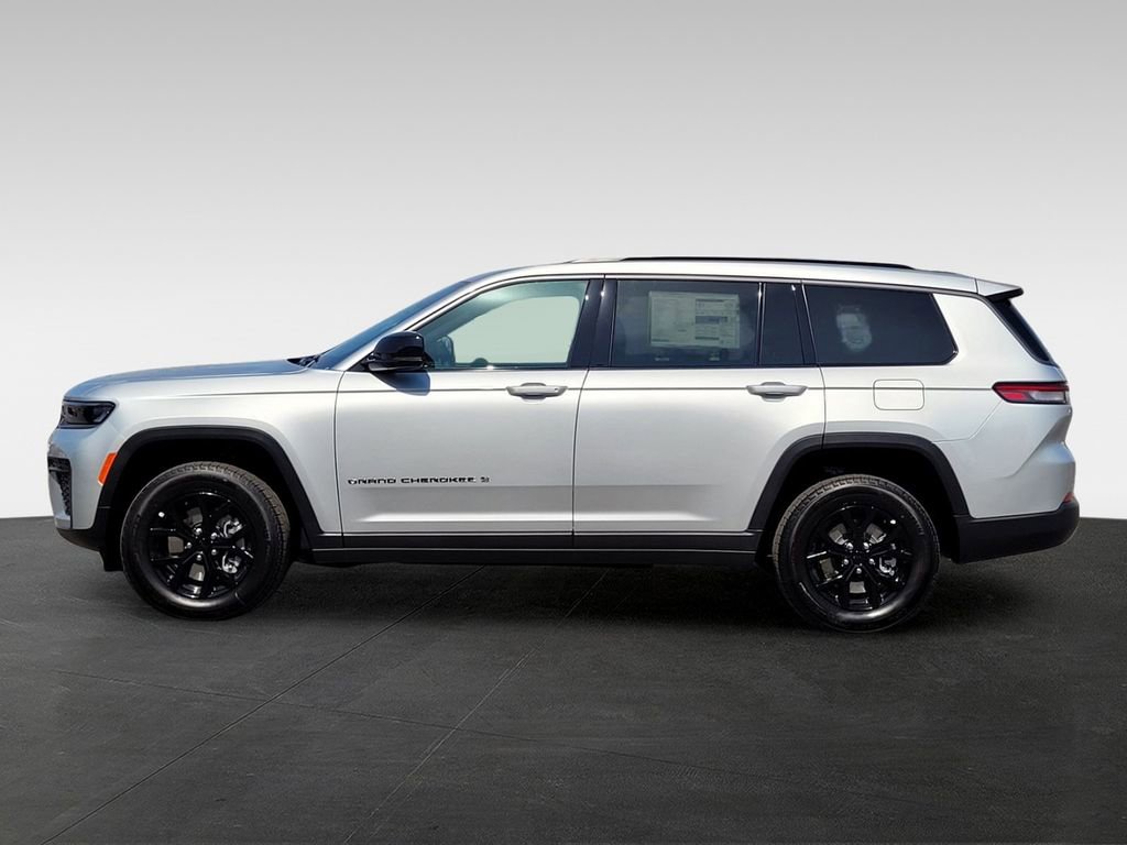 New 2026 Jeep Grand Cherokee L 2WD image 7