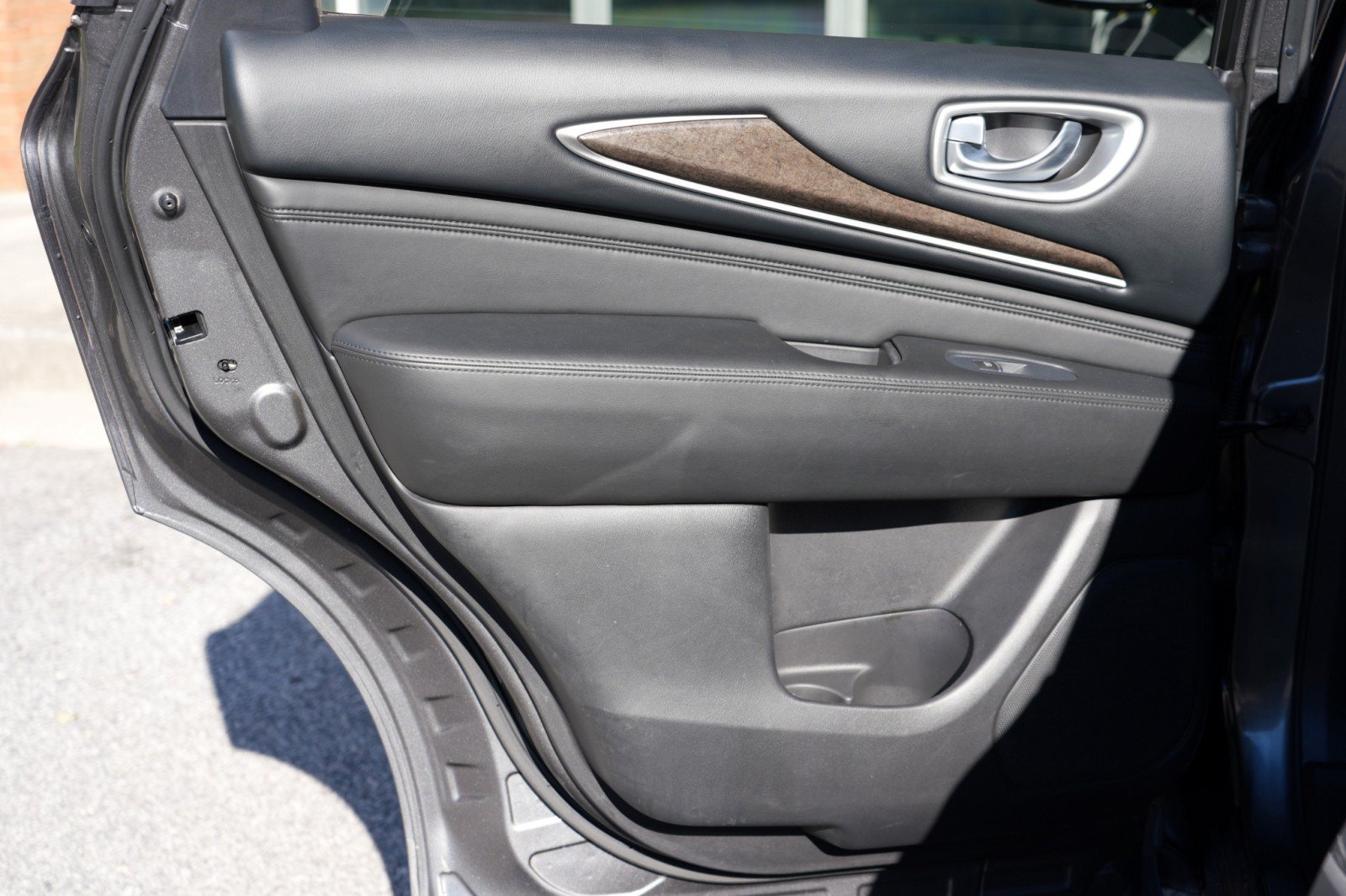 Used 2015 INFINITI QX60 FWD w/ Premium Plus Package image 46