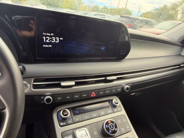 Used 2025 Hyundai Palisade SEL AWD/4WD image 16