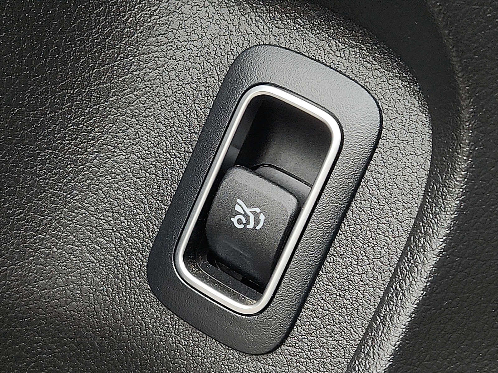 Used 2020 Mercedes-Benz A 220 4MATIC w/ Premium Package image 26