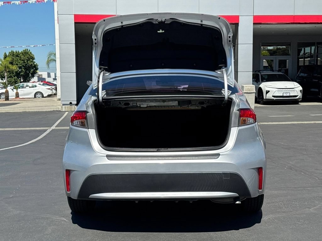 Certified 2021 Toyota Corolla LE FWD image 14
