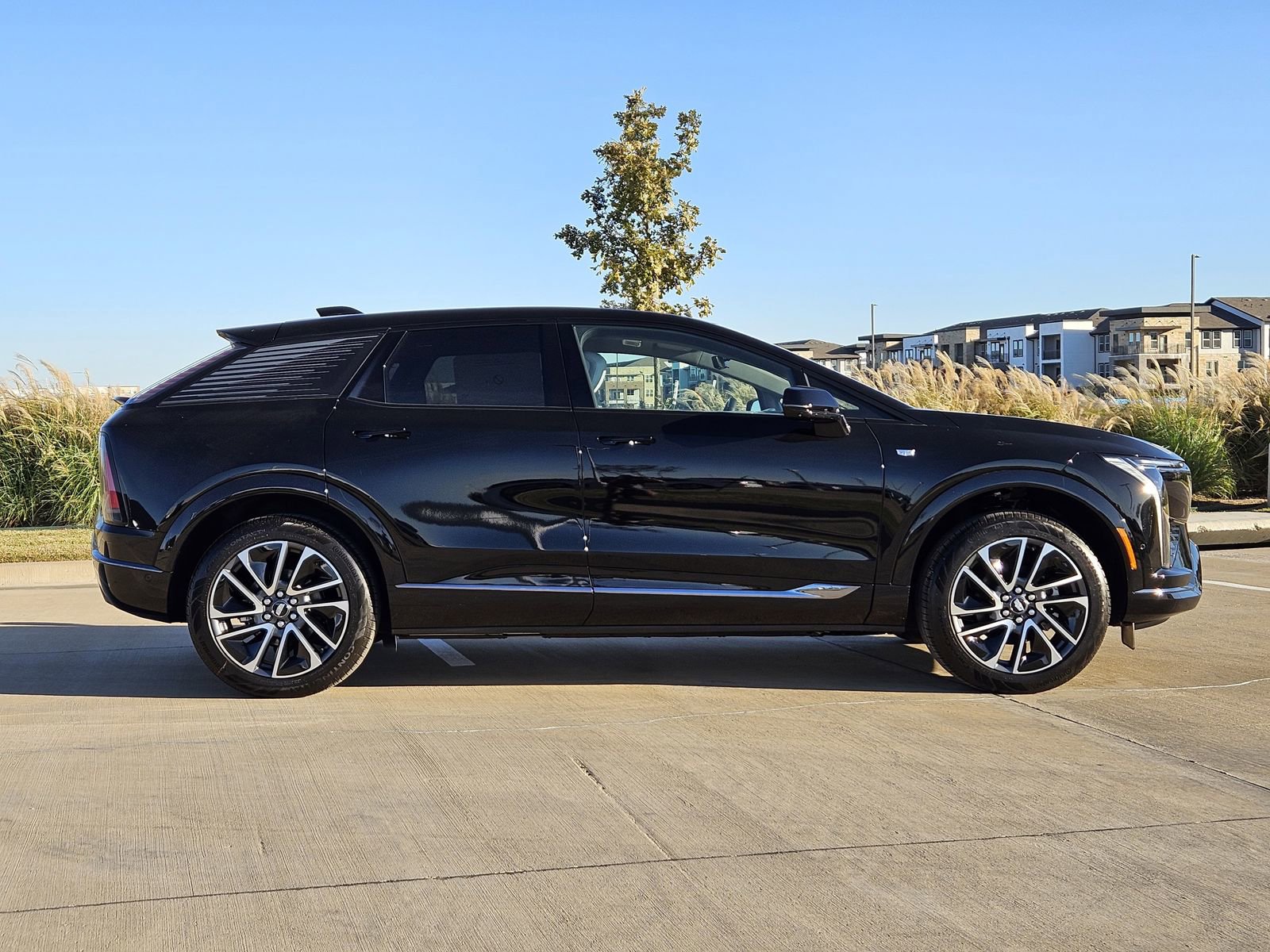 New 2026 Cadillac Optiq Sport 1 image 7