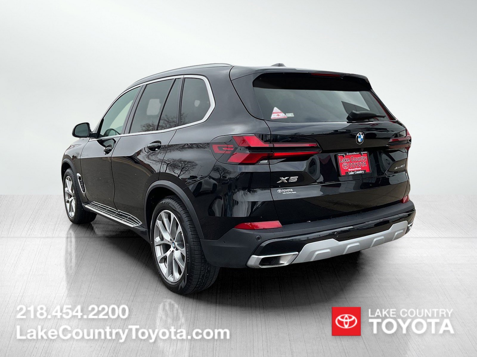 Used 2026 BMW X5 xDrive40i AWD/4WD image 3
