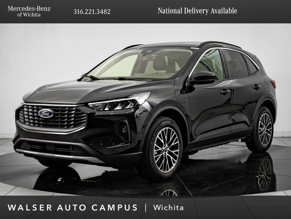 Used 2024 Ford Escape SE w/ Class II Trailer Tow Package