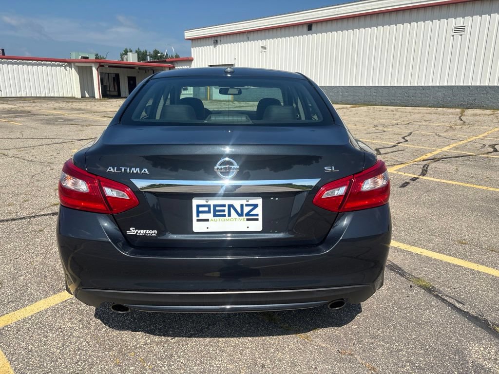 Used 2017 Nissan Altima 2.5 SL FWD image 7