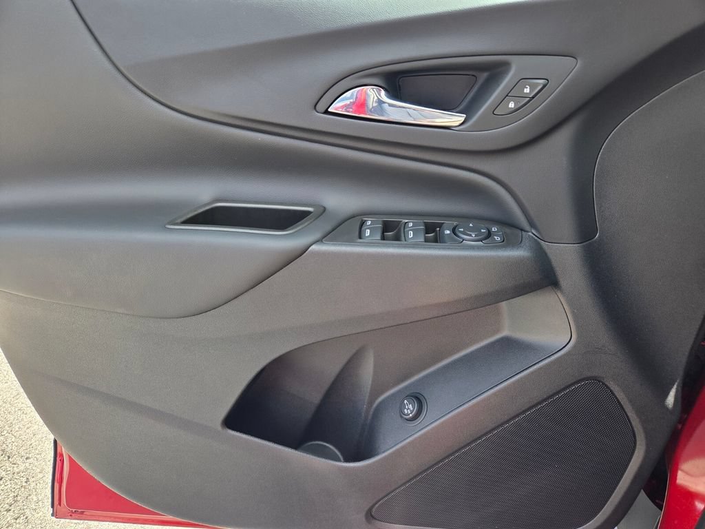 Used 2024 Chevrolet Equinox LT w/ LPO, Cargo Package FWD image 21
