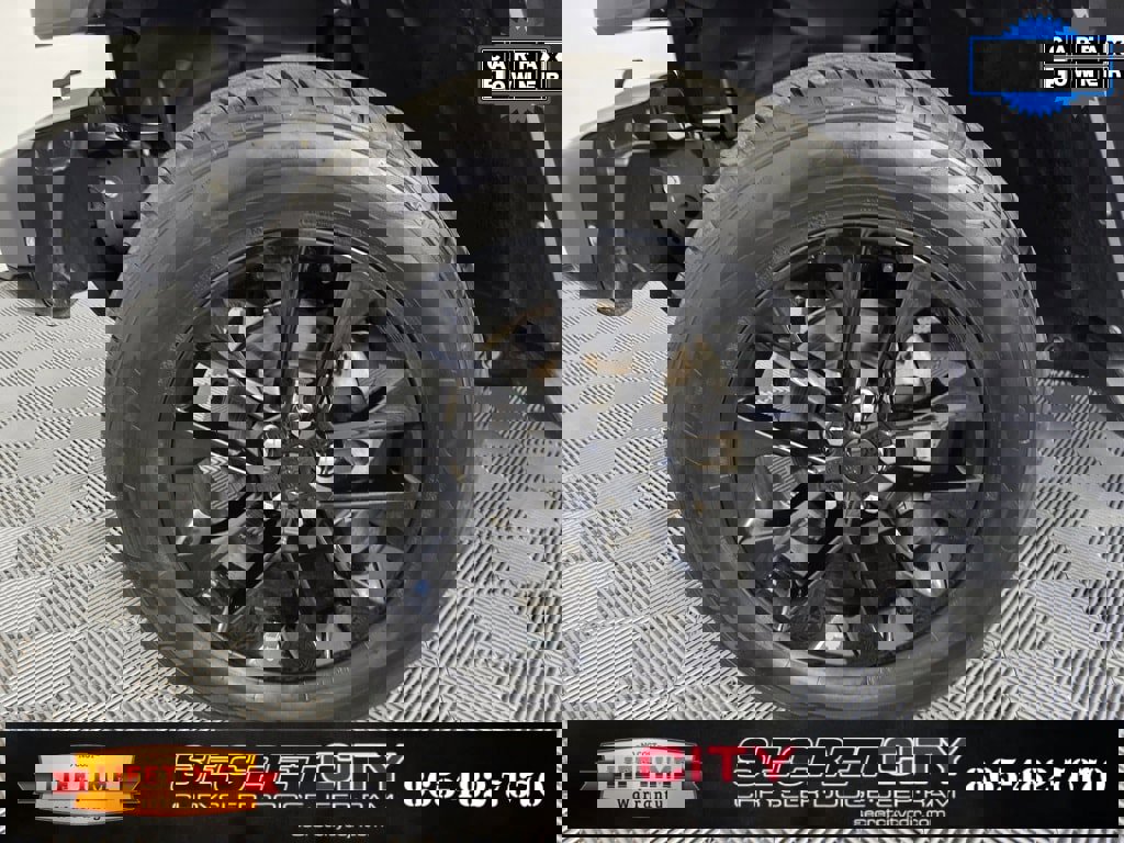 Used 2021 Jeep Wrangler Unlimited Sahara image 9