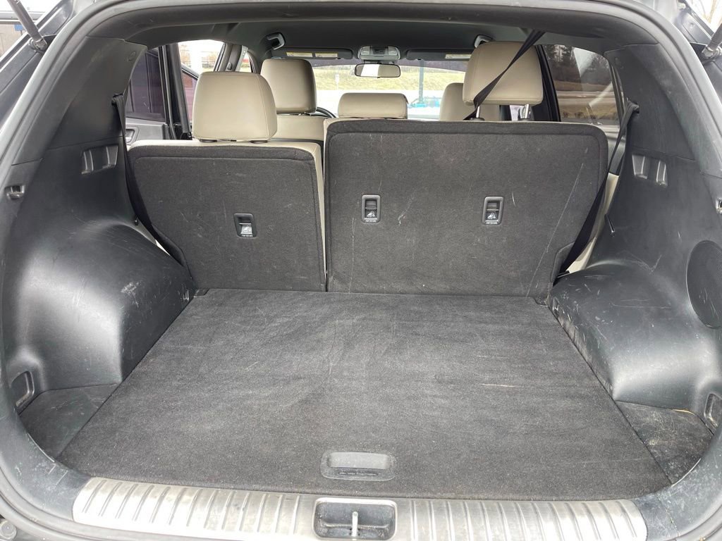 Used 2020 Kia Sportage S image 12