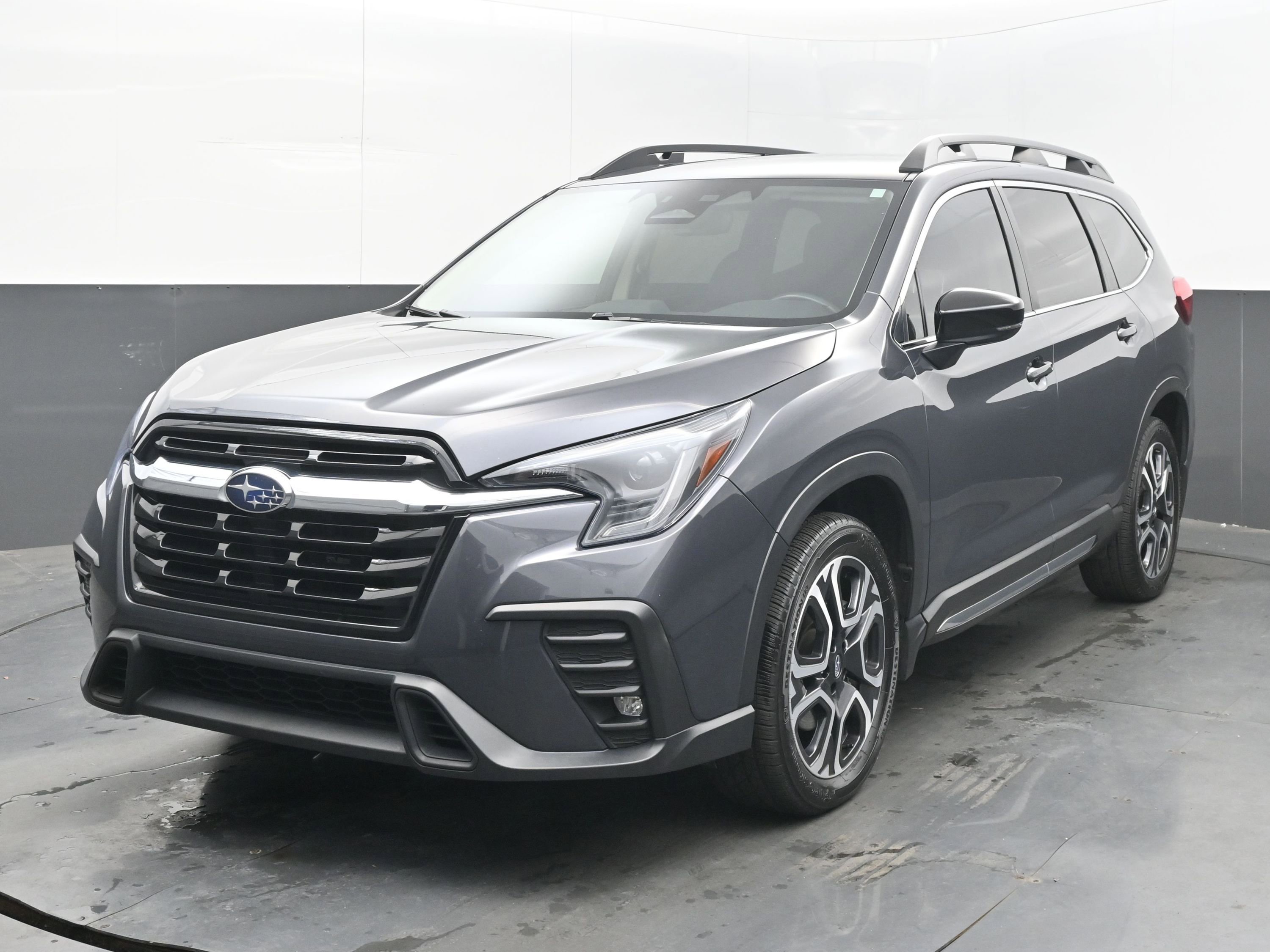 Used 2024 Subaru Ascent Limited image 4