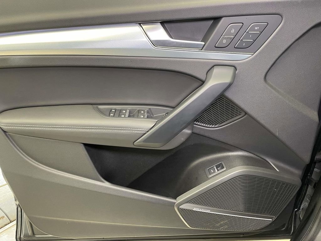 Certified 2025 Audi Q5 2.0T Premium Plus w/ Premium Plus Package image 34