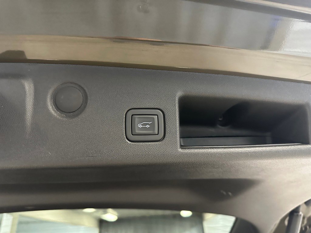 Used 2024 Chevrolet Equinox LT w/ LPO, Floor Liner Package image 23