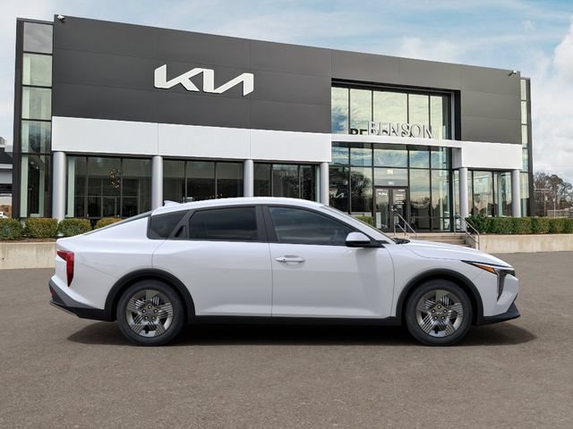 New 2026 Kia K4 FWD image 8