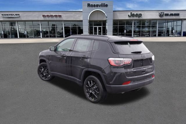 New 2026 Jeep Compass Altitude image 5