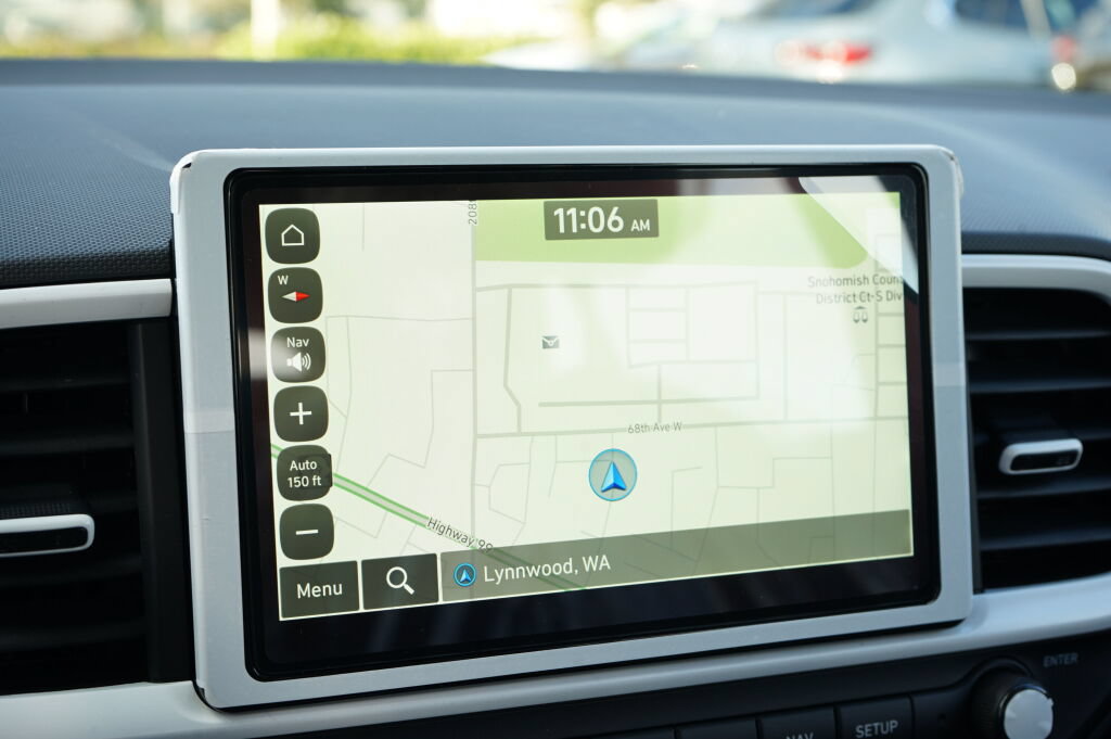 New 2025 Hyundai Venue Limited FWD image 18