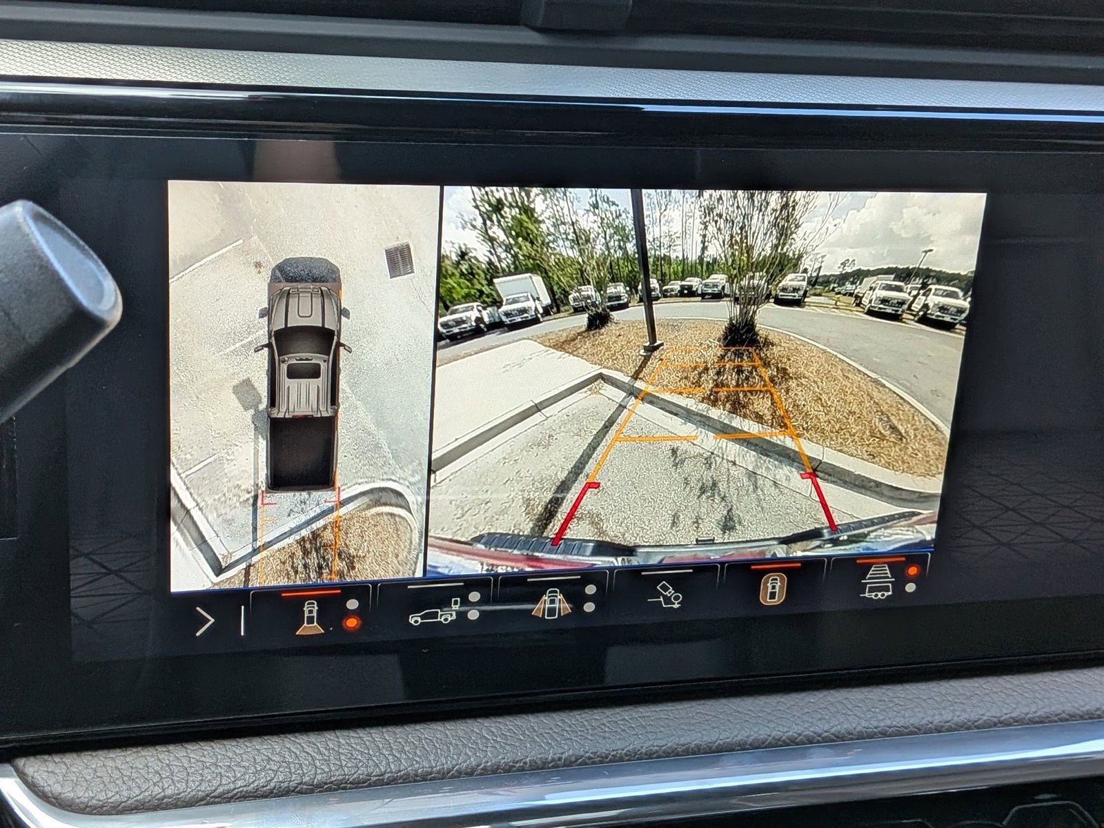 Used 2024 GMC Sierra 2500 Denali w/ Max Trailering Package image 13