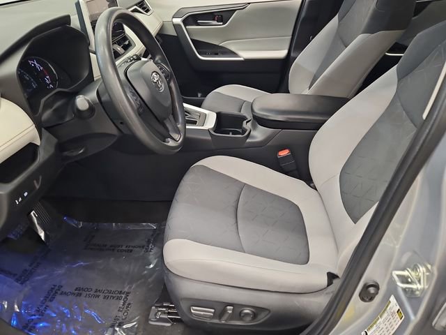 Used 2023 Toyota RAV4 XLE image 11