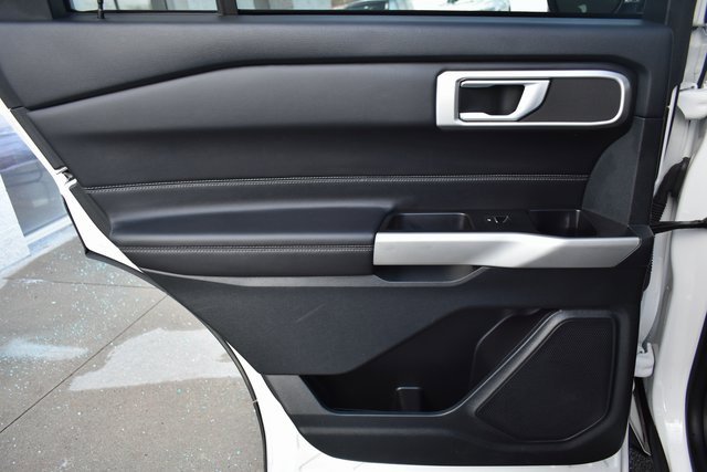 Used 2023 Ford Explorer XLT w/ Equipment Group 202A image 34