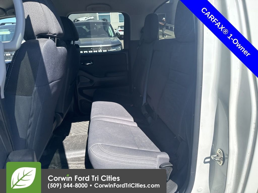 Used 2024 Nissan Frontier SV w/ Tow Package AWD/4WD image 7