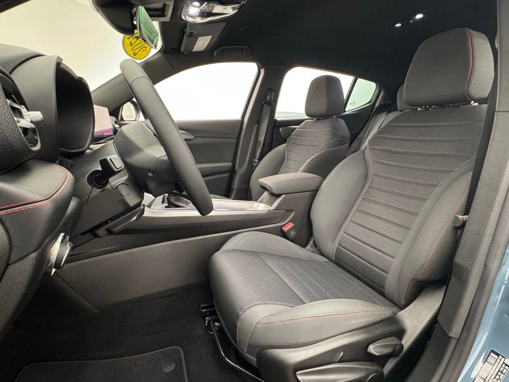 Used 2024 Dodge Hornet GT w/ GT Blacktop Package image 17