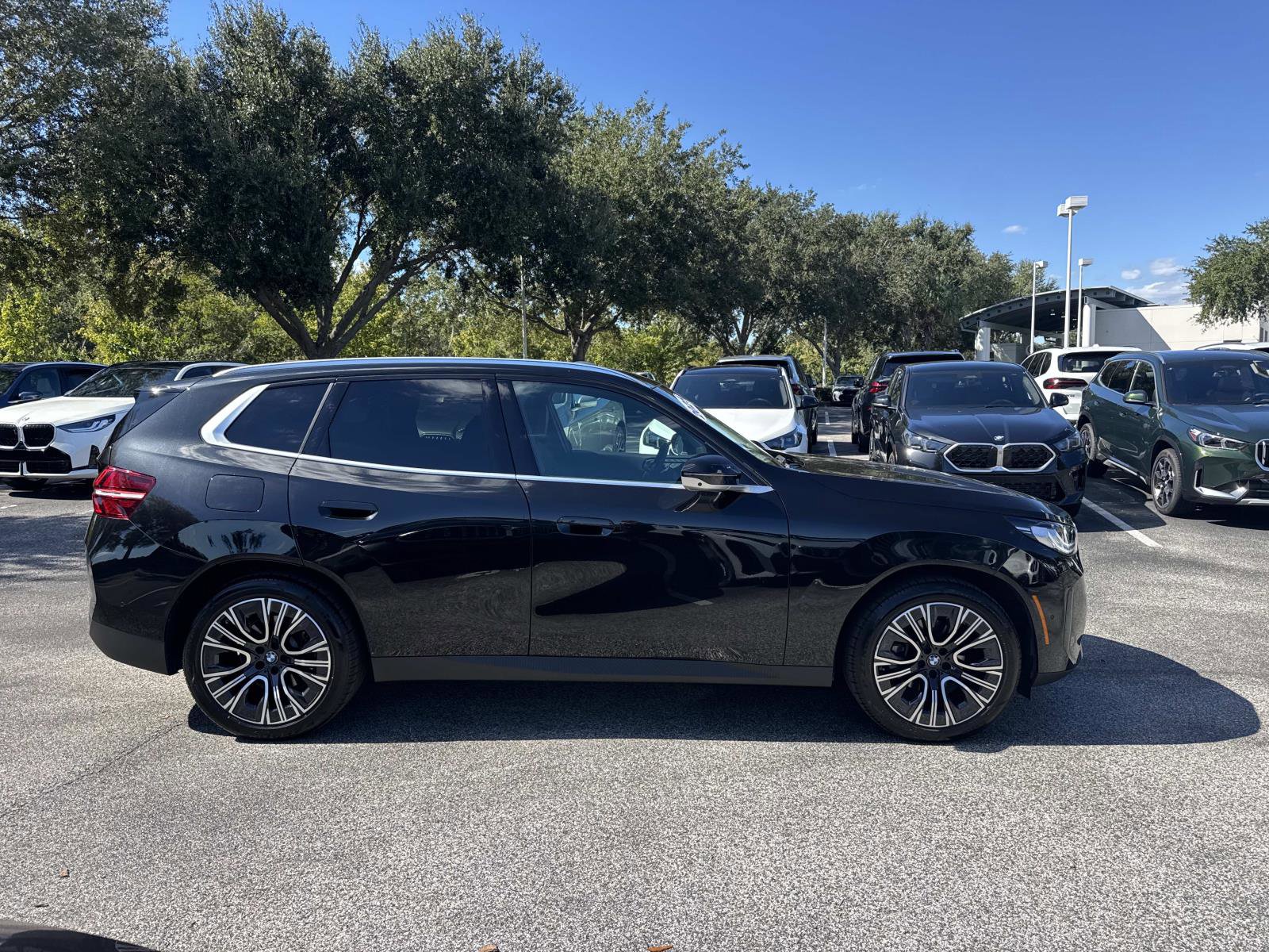 Certified 2025 BMW X3 xDrive30i w/ Premium Package image 3