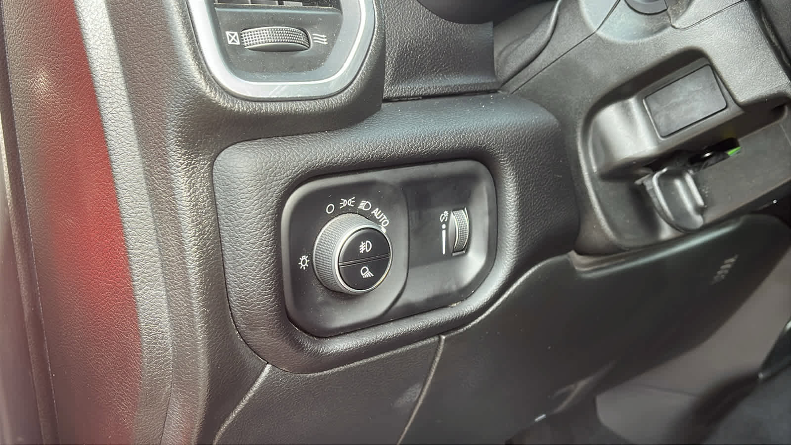 Certified 2024 RAM 2500 Big Horn w/ Safety Group image 24