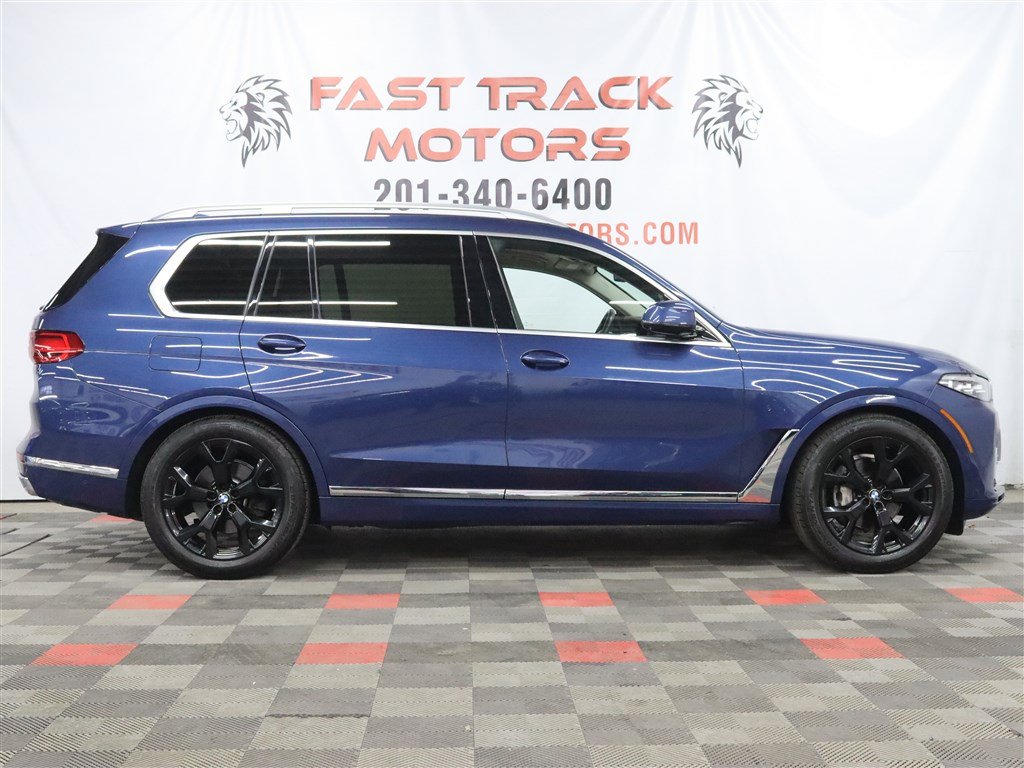 Used 2022 BMW X7 xDrive40i w/ Premium Package AWD/4WD image 4