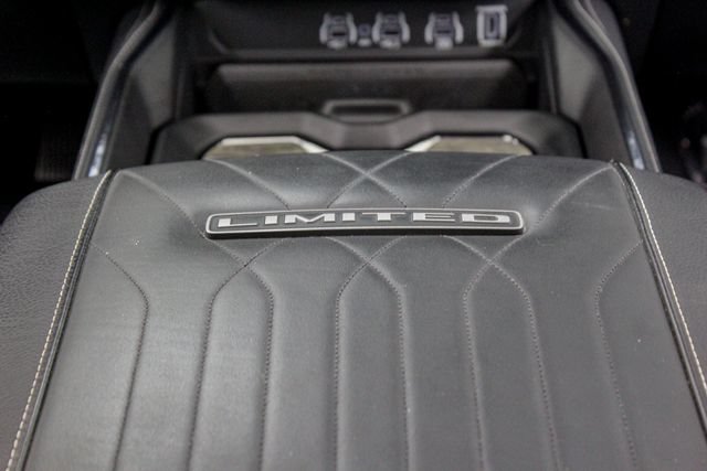 Used 2025 RAM 1500 Limited AWD/4WD image 32