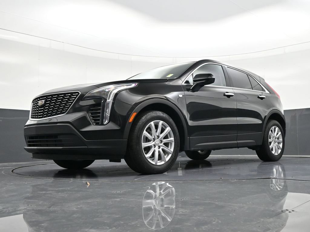 Used 2022 Cadillac XT4 Luxury w/ Driver Awareness Package image 21
