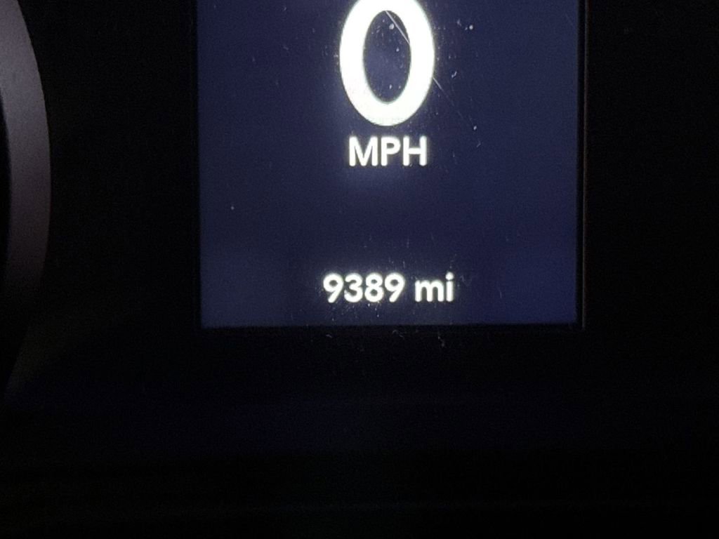 Used 2025 Jeep Wrangler Sport image 13