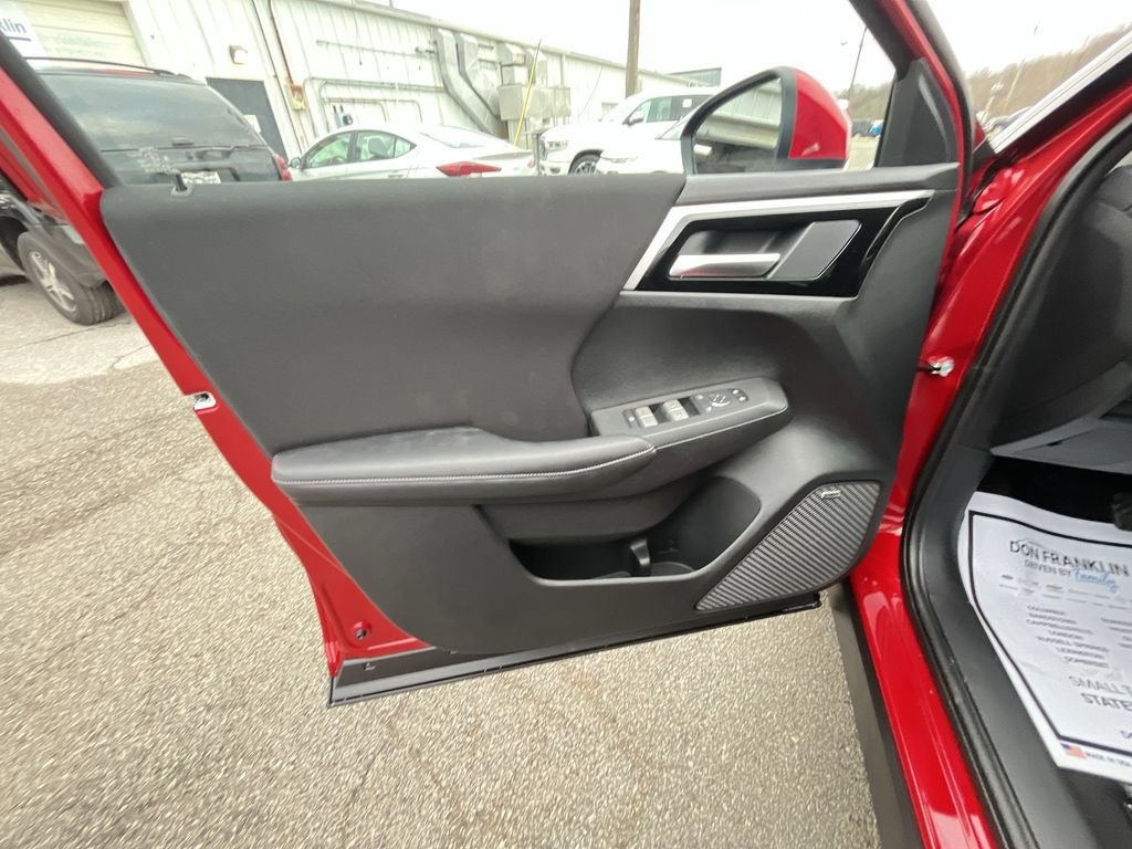 New 2026 Mitsubishi Outlander ES FWD image 13