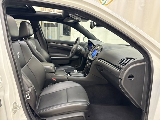 Used 2023 Chrysler 300 S w/ Comfort Group image 32