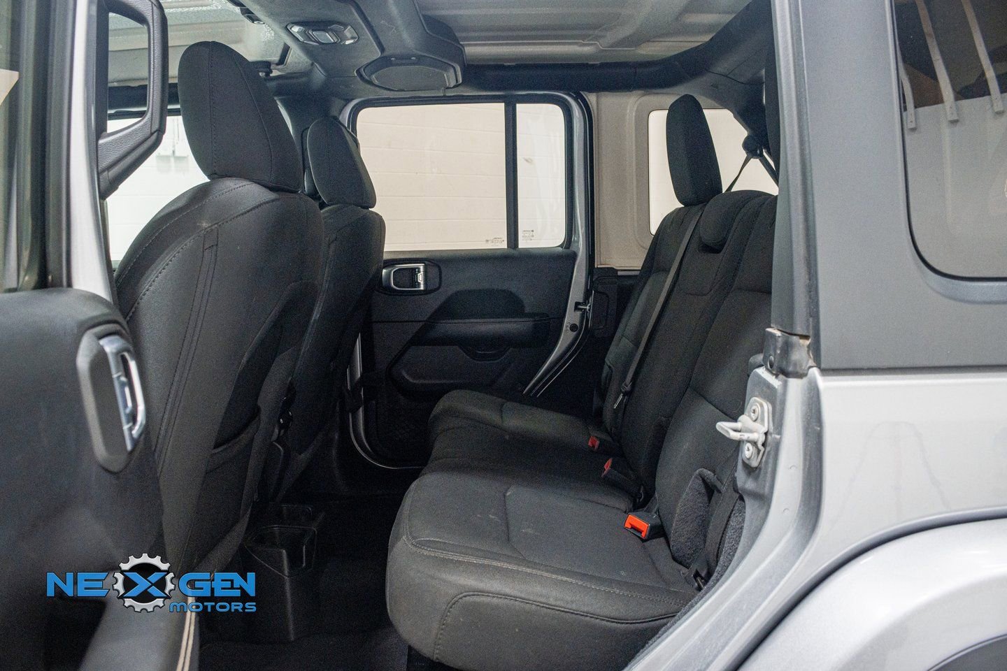 Used 2021 Jeep Wrangler Unlimited Sahara image 24