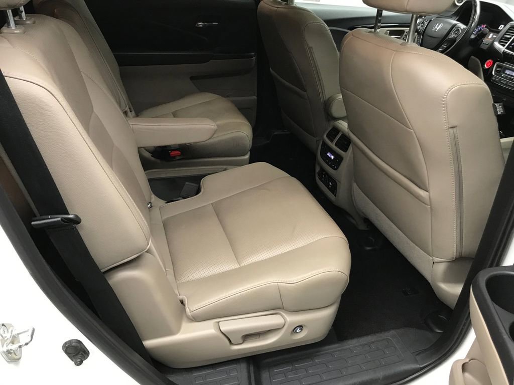 Used 2017 Honda Pilot Elite image 18